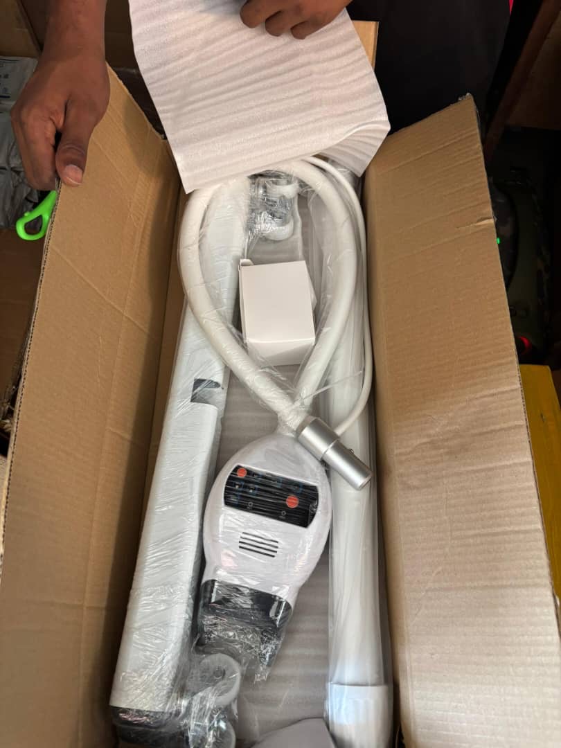 Teeth whitening machine